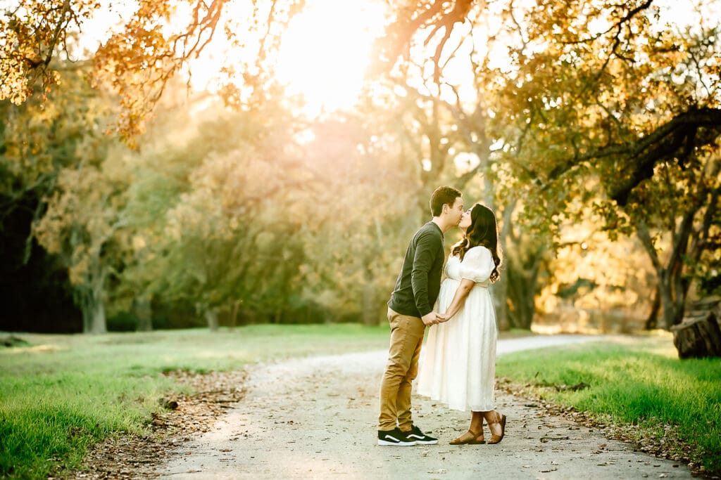 maternity session in golden light in Paso Robles